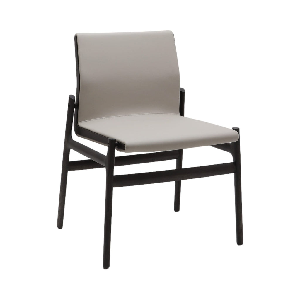 Copacabana Chair - rounded, embracing back and generous seat