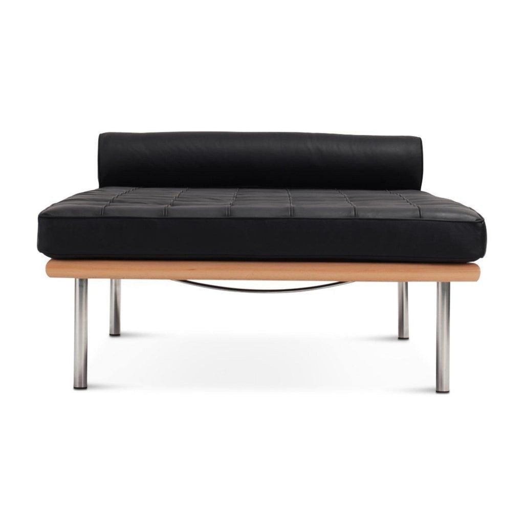 Barcelona Daybed - 1929-inspired tufted leather-style upholstery detail