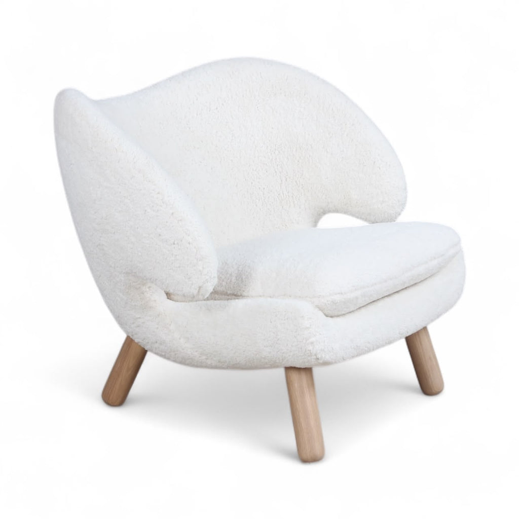 Pelican Chair - statement lounge chair for living rooms