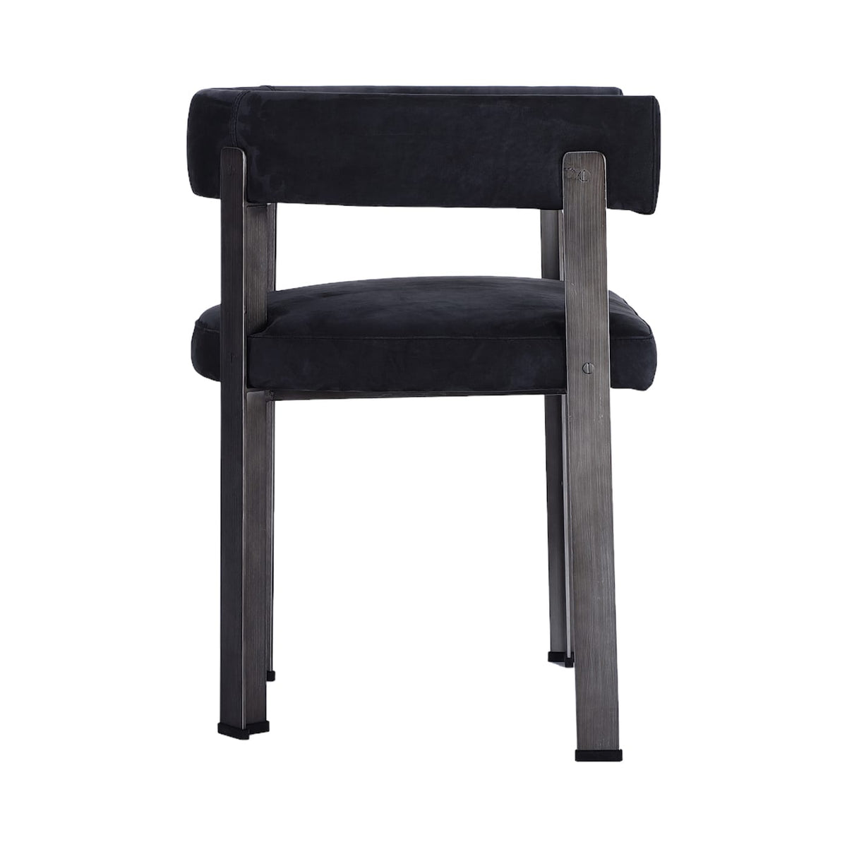 T-Chair - balanced proportions