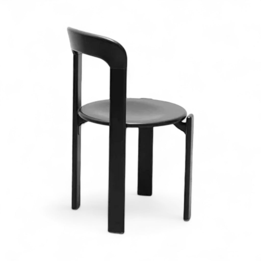 Rey Chair - balanced proportions