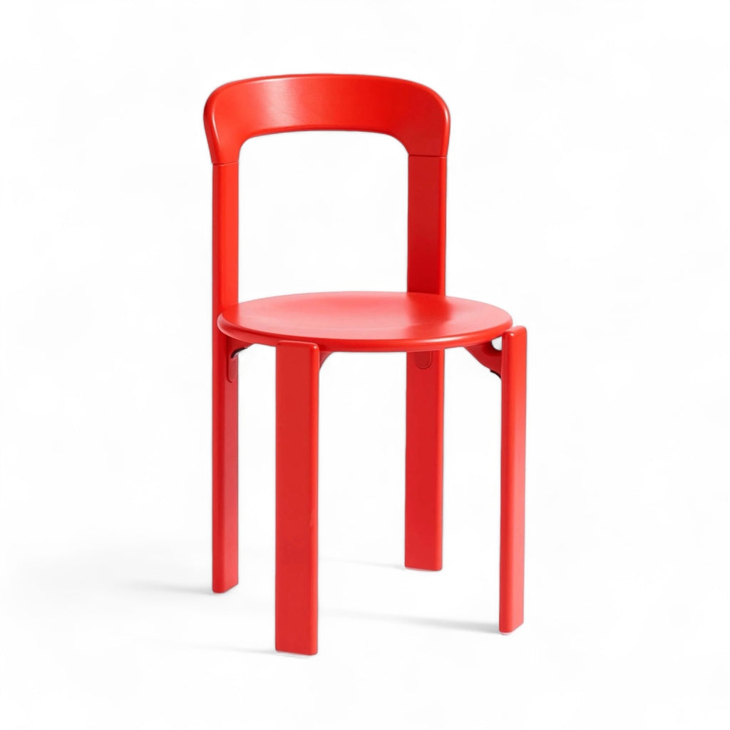 Rey Chair - rounded seat and gently curved back