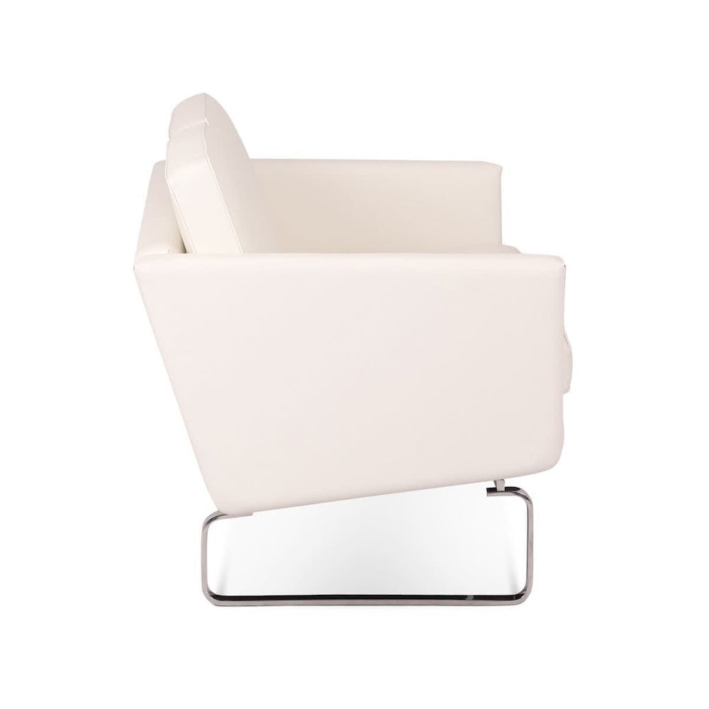 CH102 Sofa - side view showing the low wooden frame