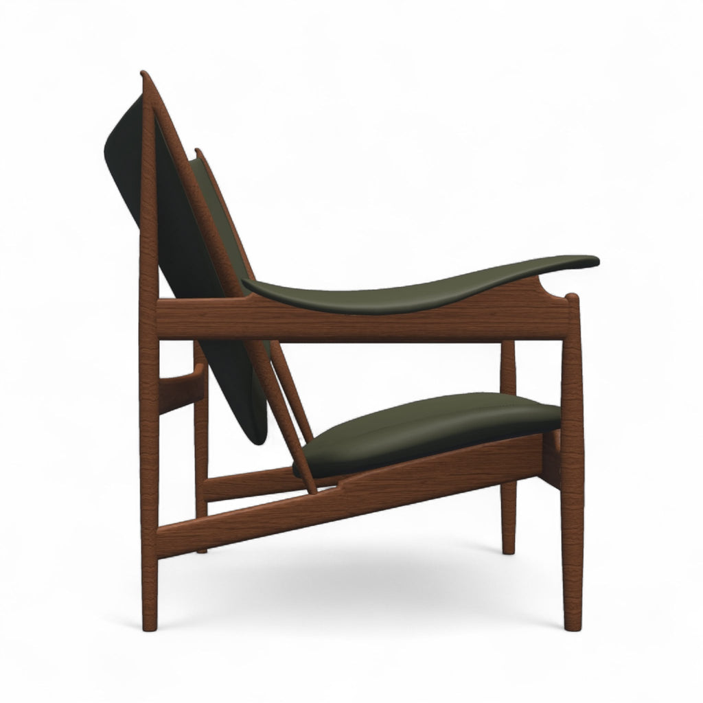 Chieftains Chair - broad saddle-style leather seat and back