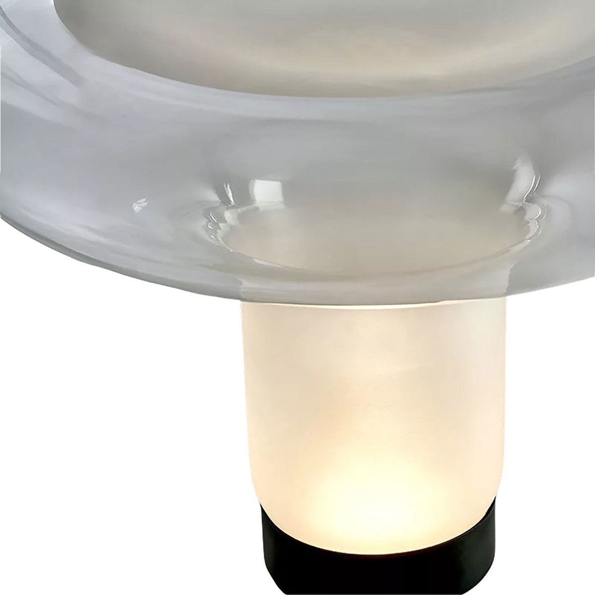Lesbo Table Lamp - close-up of the fluid glass shade
