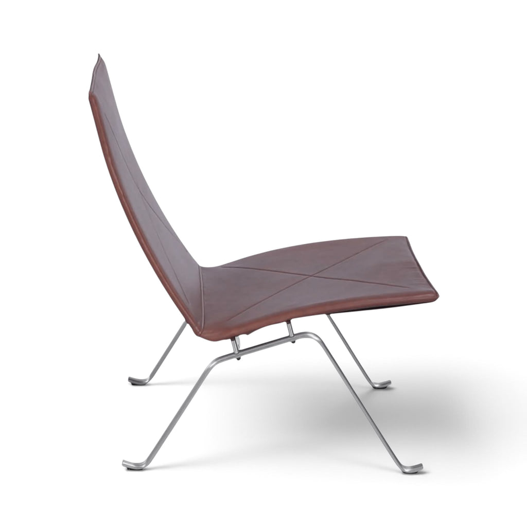 PK22 Lounge Chair in brown leather - side view