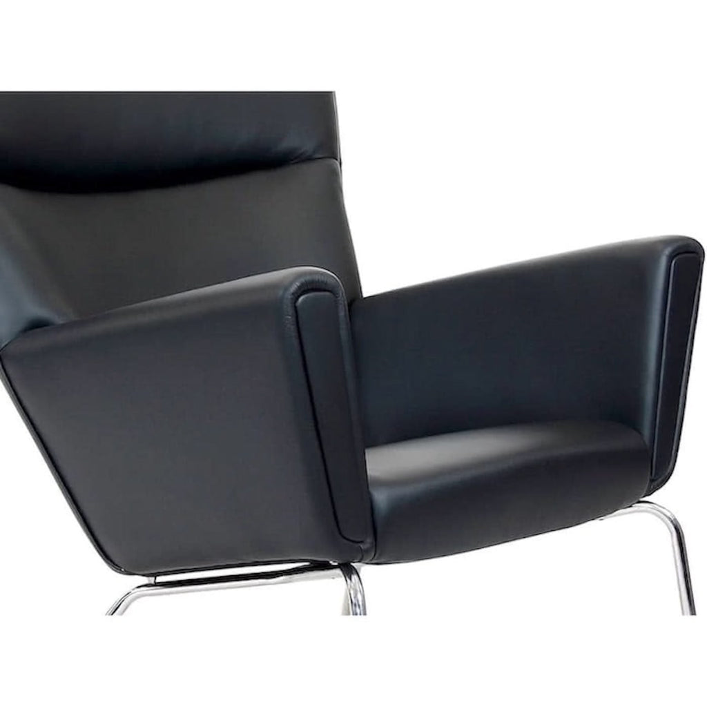 CH445 Wing Chair - close-up of the leather upholstery